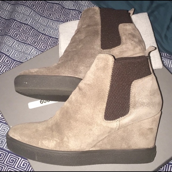 Aquatalia ankle boots taupe 7.5 Claire pebbled suede - Picture 2 of 8